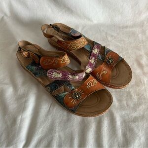L’ARTISTE by SPRING STEP Sumacah Leather Sandals Floral Hand Painted Size 9/40